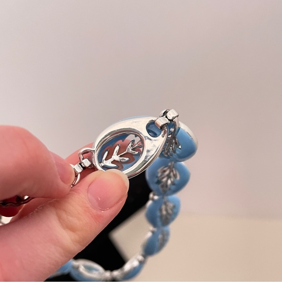 Vintage 50s Blue Enamel Mid-Century Modern Spring Autumn Leaf Hook Back Necklace - Picture 8 of 11